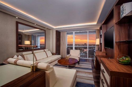 Conrad By Hilton Fort Lauderdale Beach image 9